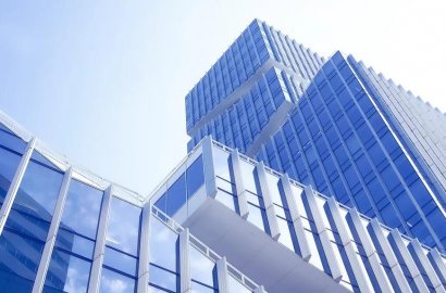 畢業后留在日本工作應該如何變更簽證？