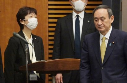 菅首相親信山田真貴子提辭呈，接受高額款待遭批身體不適住院？