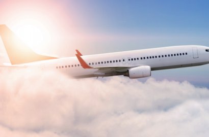 比翼彩云上，暢想藍天夢！