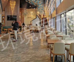 赴法國（ 波爾多、圖盧茲等城市）- 連鎖酒店 女廚師
